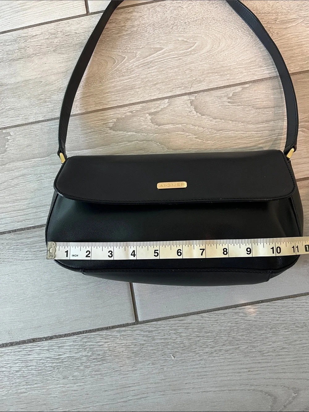 Etienne Aigner Black Leather Shoulder Bag with Gold-Classic Elegant Minimalist - Picture 9 of 11